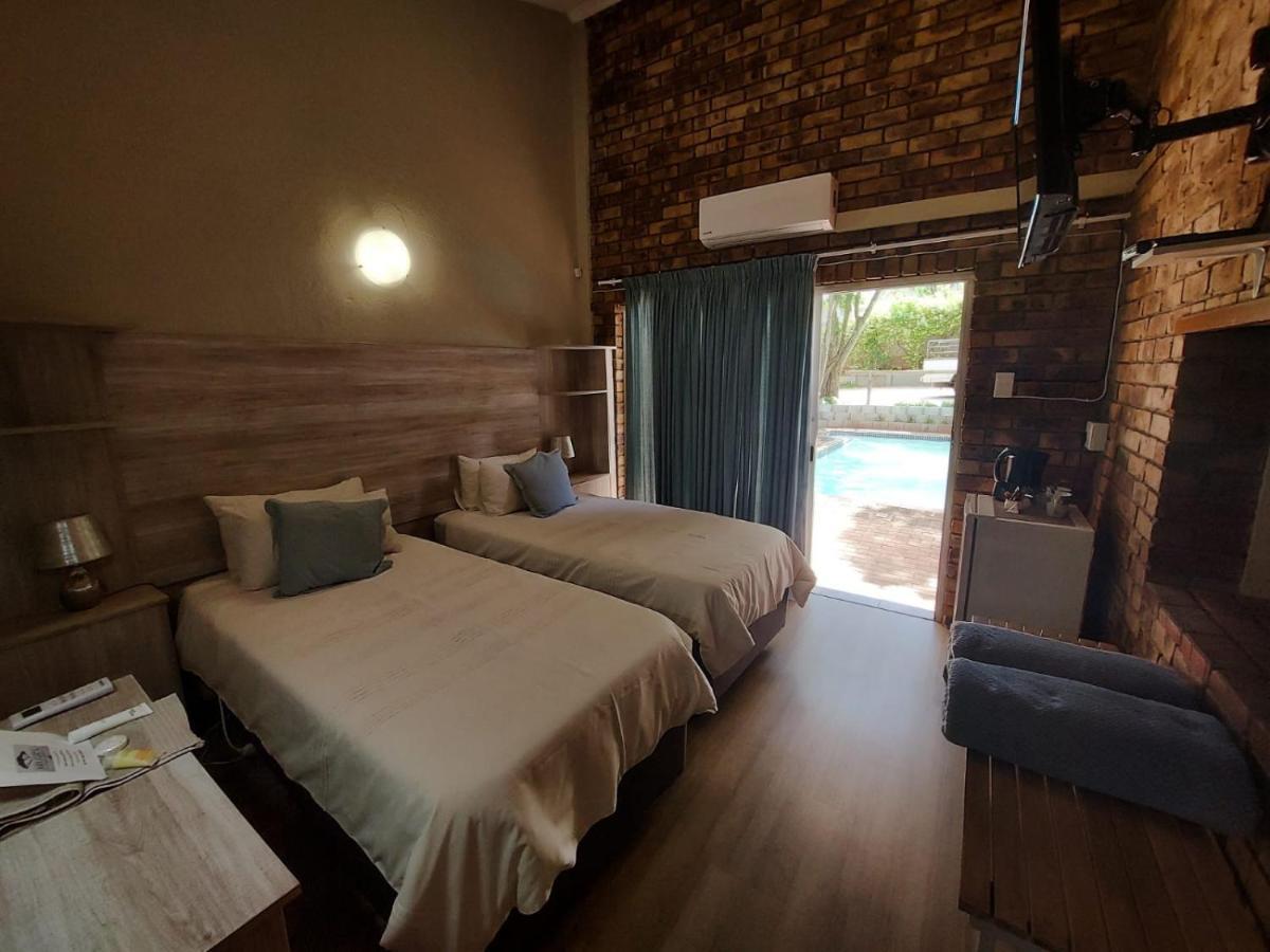 Kruger'S Guest House 화이트 리버 외부 사진