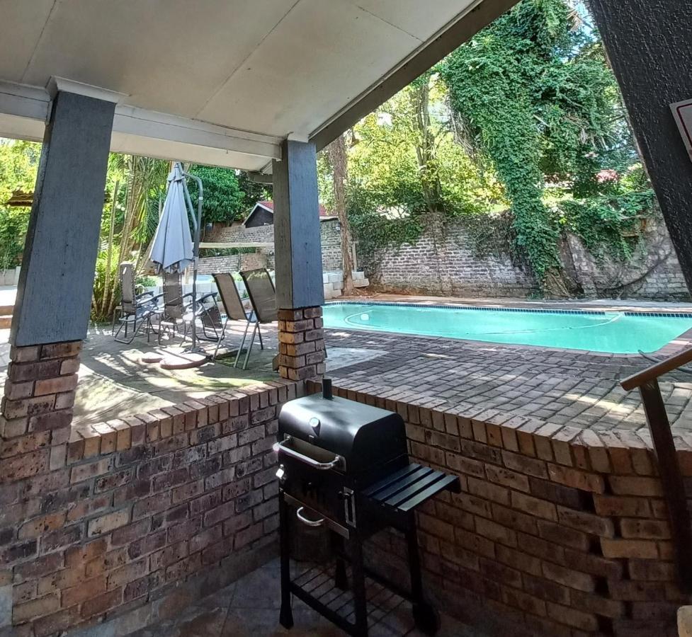 Kruger'S Guest House 화이트 리버 외부 사진