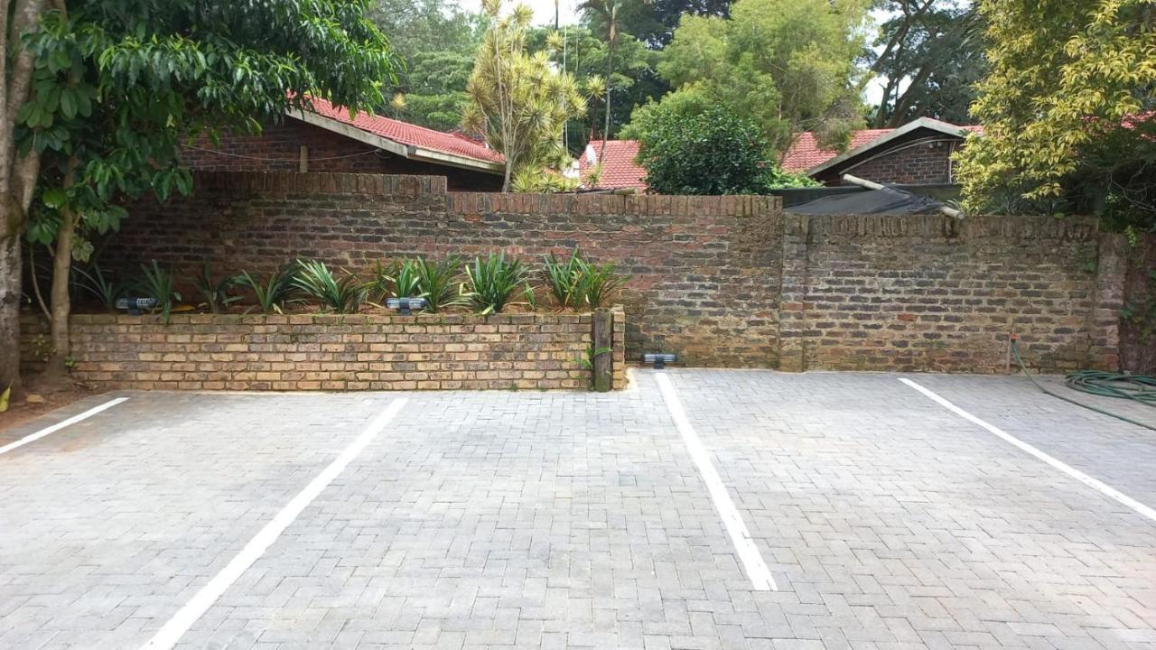 Kruger'S Guest House 화이트 리버 외부 사진